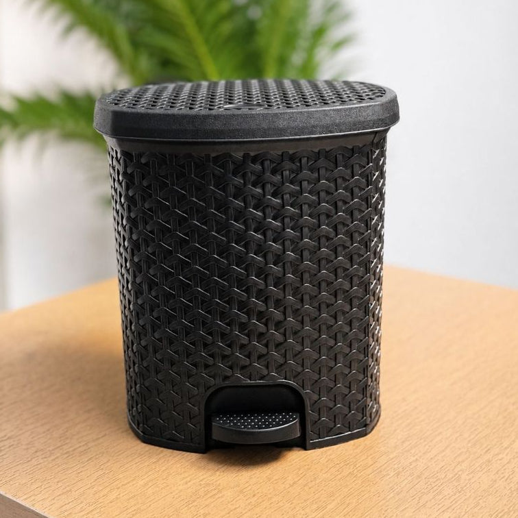 Conjunto 02 Lixeiras com acionamento em Pedal Rattan 7 Litros